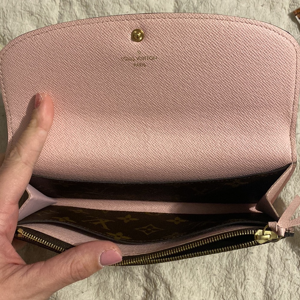 Authentic Louis Vuitton wallet - Picture 3 of 4